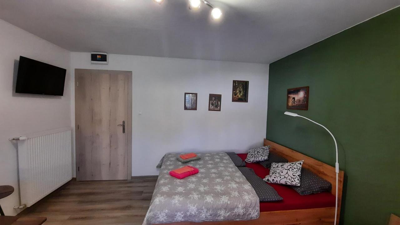 Bike Apartments 1 Hodruša Esterno foto